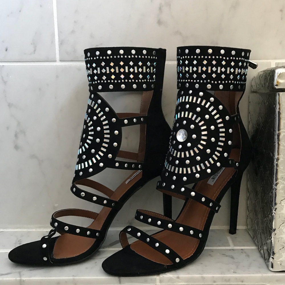 Cape Robbin Black Strapped Stiletto Heel